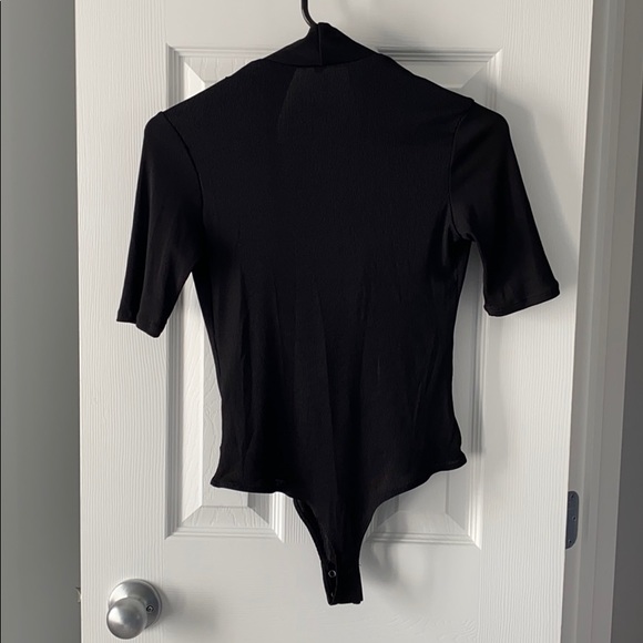 Short sleeved ribbed bodysuit from Dynamite - Picture 4 of 6